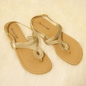 🏵️ America Eagle Gold Flip Flop Strappy Sandals 7